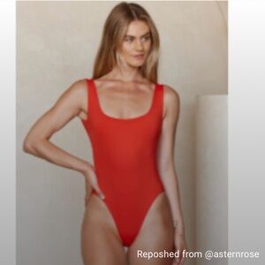 Monday Swimwear Sardinia one piece red chili pepper med vacationcore summer